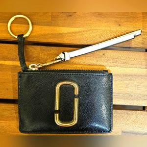 Marc Jacobs The Snapshot Top Zip Multi Wallet (Black/Gold/Multi)